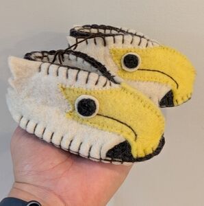 Handcrafted Wool Eagle Zooties Baby Moccasin - Yellow and Cream